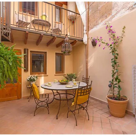 Boutique Hostal 